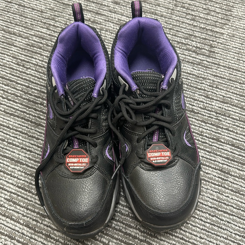 Skechers women’s work D’lites SR tottle shoes black/purple size 6